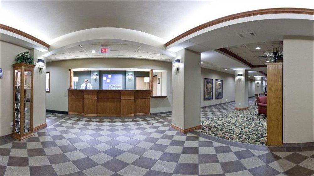 Holiday Inn Express Hotel & Suites Columbus By Ihg Exteriér fotografie