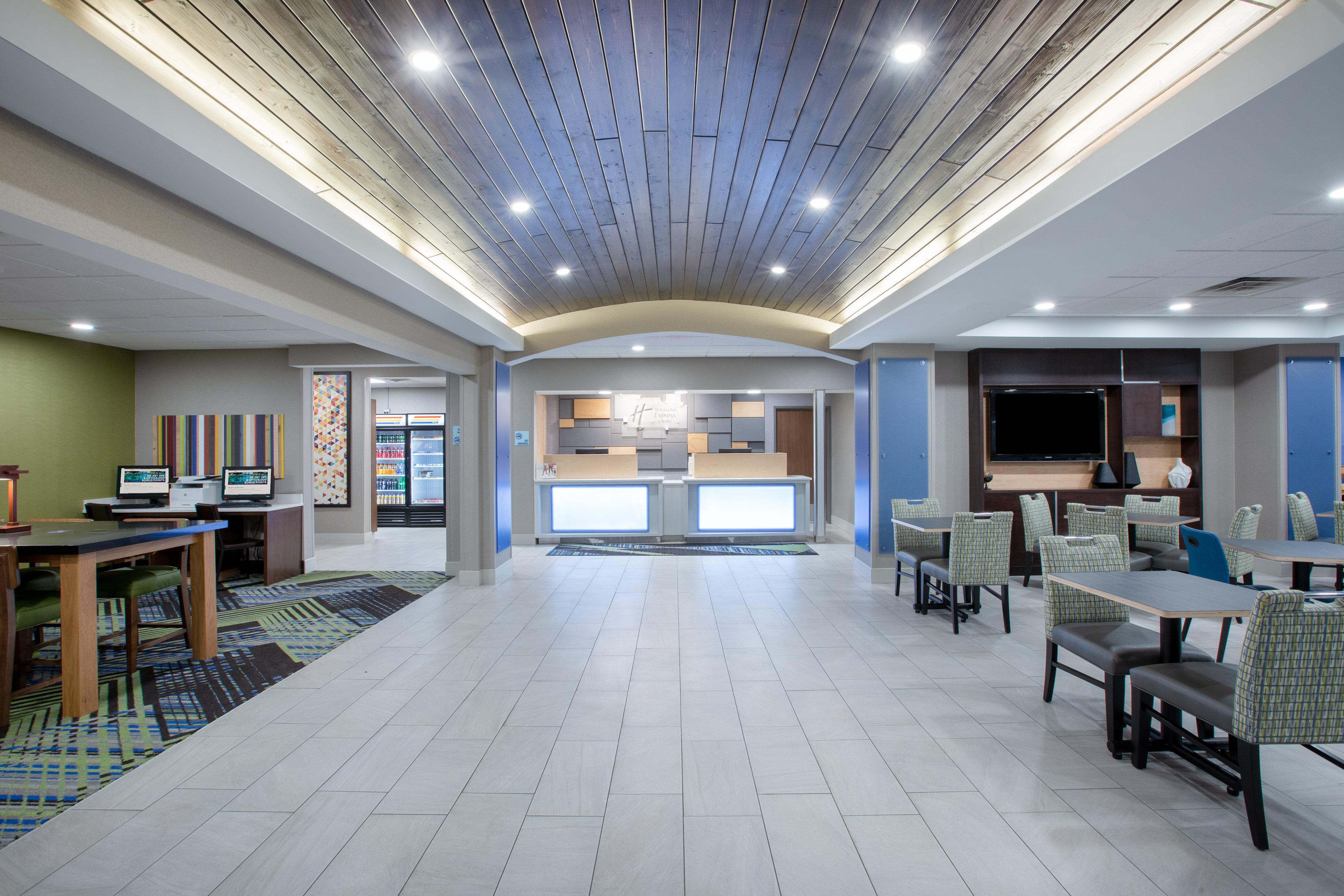 Holiday Inn Express Hotel & Suites Columbus By Ihg Exteriér fotografie