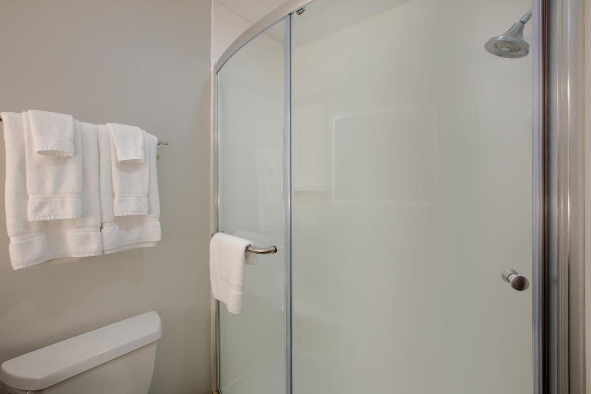 Holiday Inn Express Hotel & Suites Columbus By Ihg Exteriér fotografie