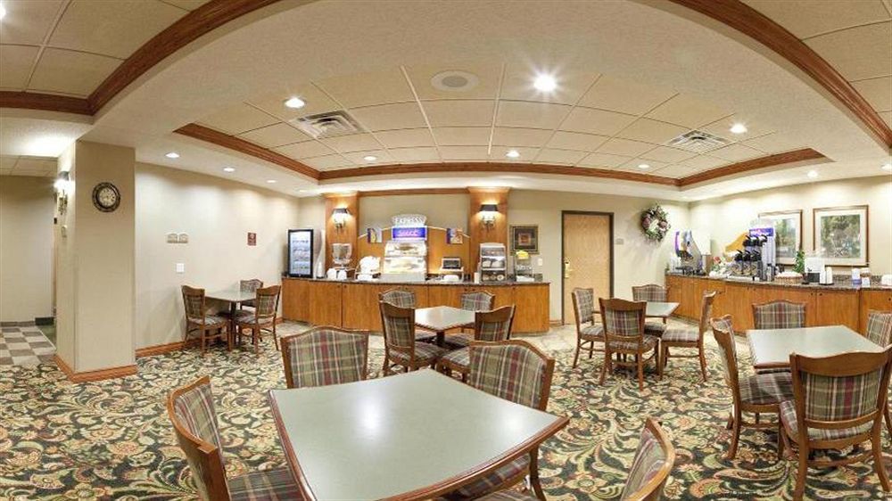 Holiday Inn Express Hotel & Suites Columbus By Ihg Exteriér fotografie