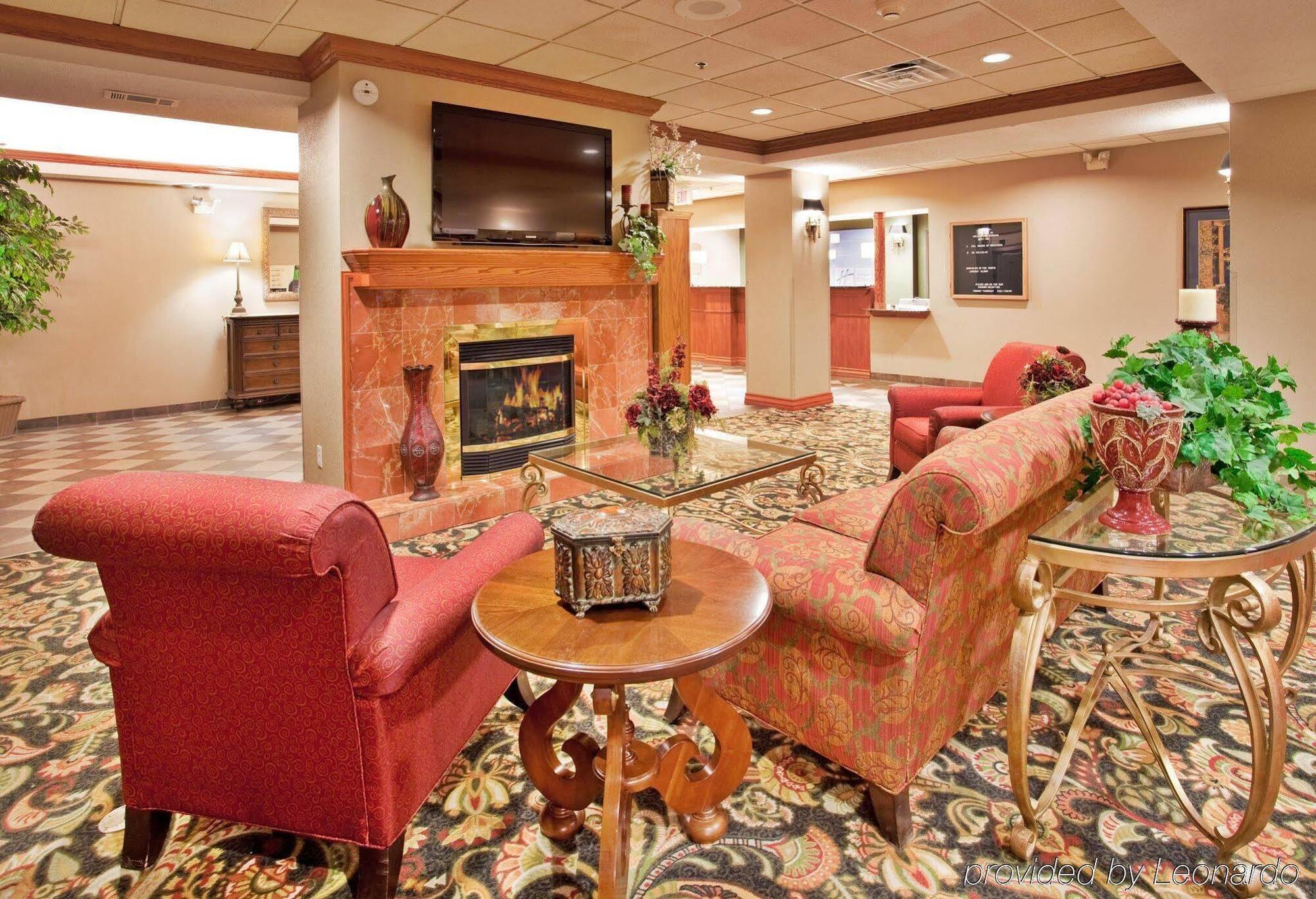 Holiday Inn Express Hotel & Suites Columbus By Ihg Exteriér fotografie
